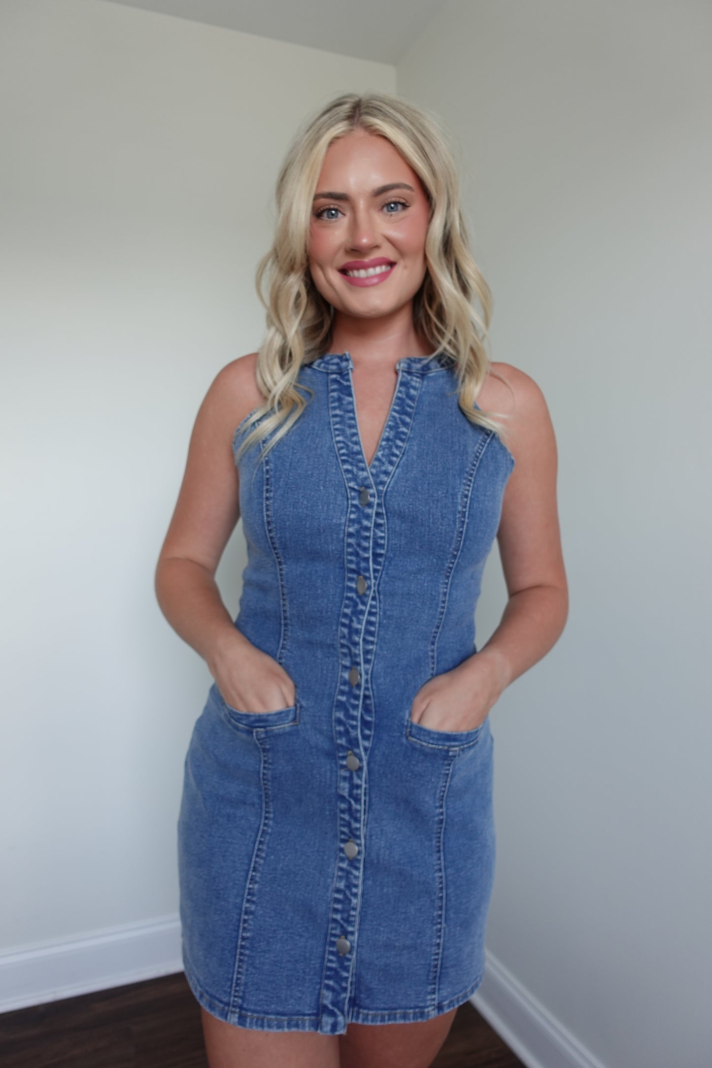 🟦 Halter Neck Button Down Denim Mini Dress